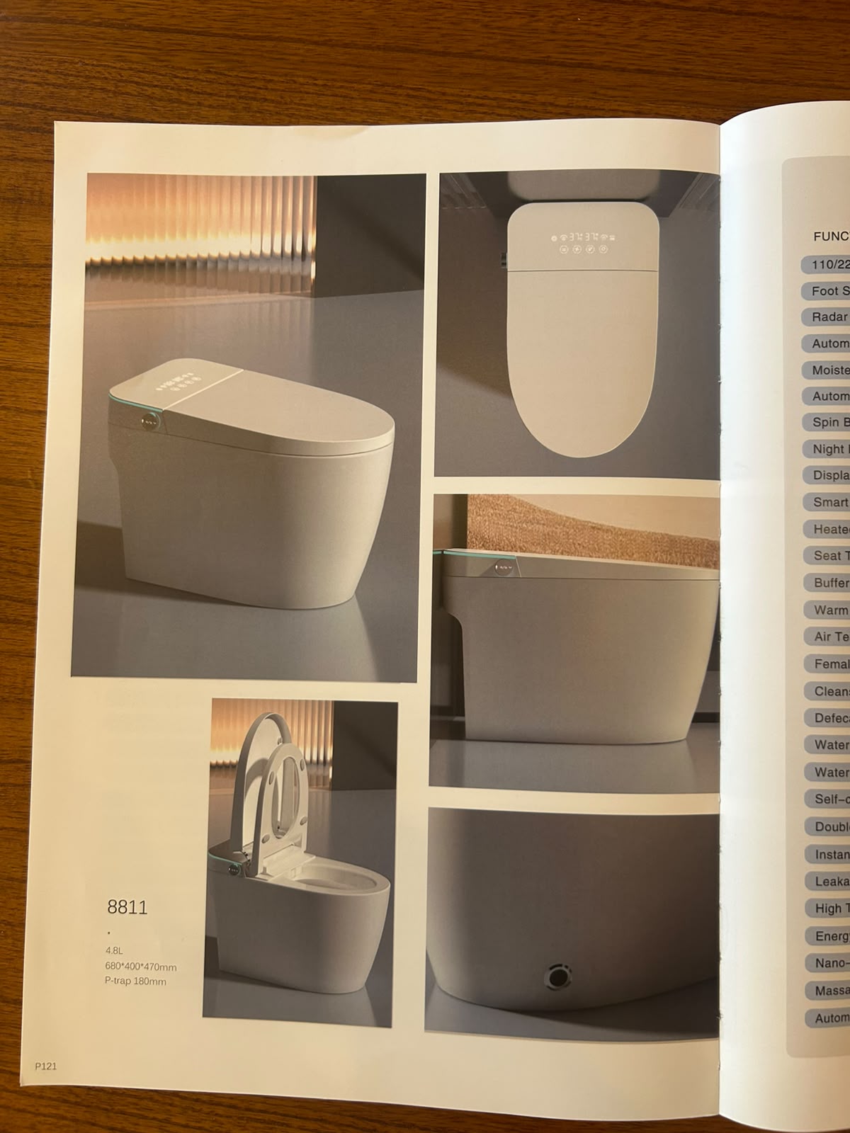 Vaso sanitário inteligente TichuTech 8811 em ambiente com luz difusa